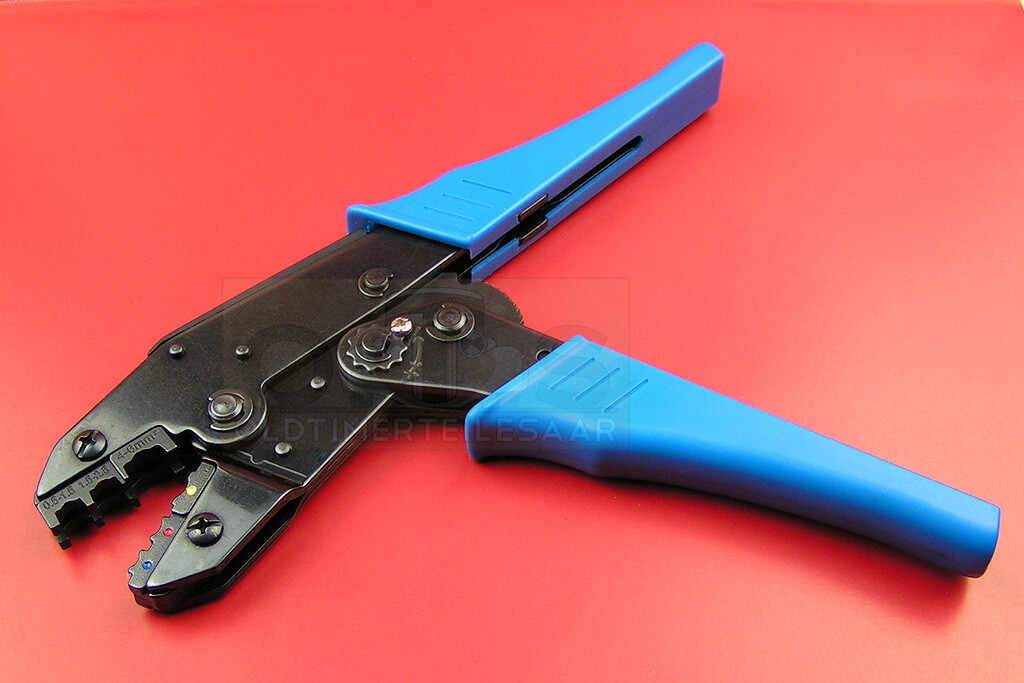 Crimpzange isolierte Kabelschuhe Flachsteckhülsen Stoßverbinder Zange 0,5-6mm DE 