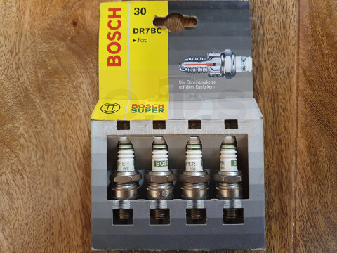 4 Bosch Zündkerzen DR7BC Ford Capri Granada Sierra Taunus - NOS